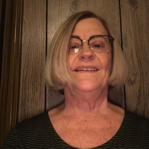 Meet your Posher, Debbie